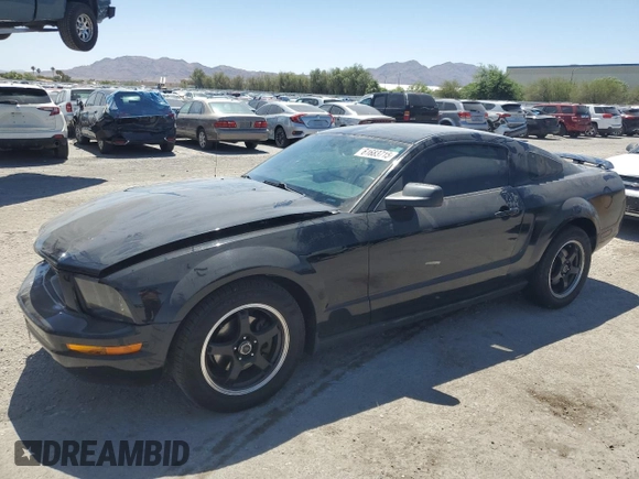 2006 Ford Mustang Standard with VIN 1ZVFT80N965249143, listed as a Copart auction lot 61683715 with 140,378 mi miles and Salvage title. Bid and sale history available at DreamBid. Image 1.