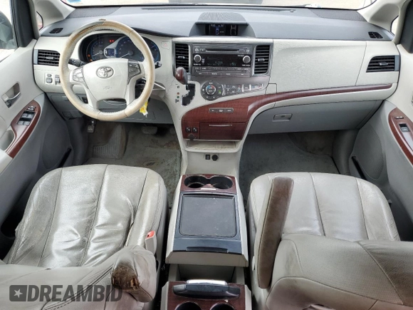 2012 Toyota Sienna XLE with VIN 5TDDK3DC2CS038316, listed as a Copart auction lot 52694245 with 273,415 mi miles and Clean Title. Bid and sale history available at DreamBid. Image 8.