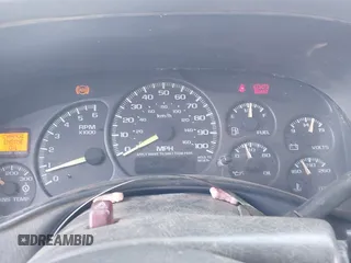 1999 Chevrolet Silverado 2500 LS z VIN 1GCGC29U0XE197465, wystawiony jako IAAI lot #41982958 z przebiegiem Nie podano mil oraz . Historia ofert i sprzedaży dostępna na DreamBid. Obrazek 15.