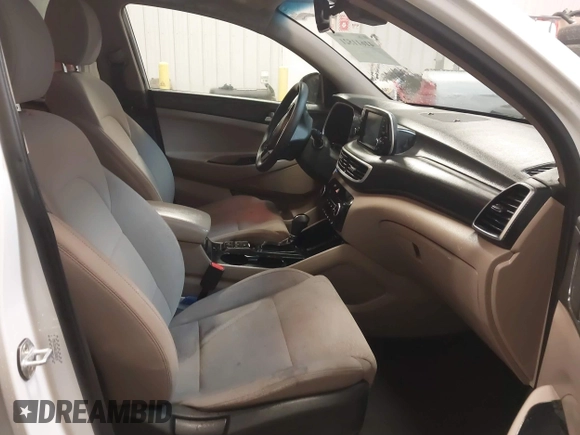 2020 Hyundai Tucson Value z VIN KM8J3CA40LU202019, wystawiony jako IAAI lot #41611521 z przebiegiem 66 238 mil mil oraz . Historia ofert i sprzedaży dostępna na DreamBid. Obrazek 5.