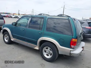 1999 Ford Explorer XLT z VIN 1FMZU32E7XZA43211, wystawiony jako IAAI lot #42162142 z przebiegiem 200 469 mil mil oraz . Historia ofert i sprzedaży dostępna na DreamBid. Obrazek 3.
