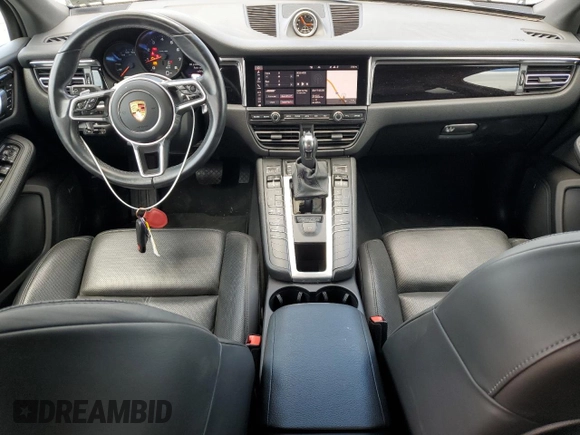 2021 Porsche Macan with VIN WP1AA2A58MLB14290, listed as a Copart auction lot 61235505 with 24,347 mi miles and Salvage title. Bid and sale history available at DreamBid. Image 8.