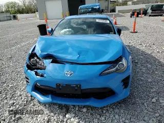 2020 Toyota 86 z VIN JF1ZNAA10L8752508, wystawiony jako Copart lot #54103985 z przebiegiem 67 479 mil mil oraz Szkoda całkowita • Salvage title. Historia ofert i sprzedaży dostępna na DreamBid. Obrazek 14.