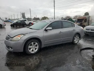 2008 Nissan Altima 2.5 with VIN 1N4AL21E08C286885, listed as a Copart auction lot 52496615 with 266,953 mi miles and Clean Title. Bid and sale history available at carsss.com. Image 1.
