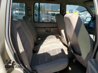 2001 Ford Explorer XLT with VIN 1FMZU63E01ZA13443, listed as a Copart auction lot 42386555 with 226,584 mi miles and Salvage title. Bid and sale history available at DreamBid. Image 11.