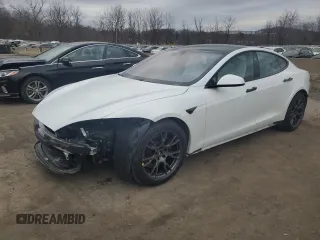 2022 Tesla Model S Plaid with VIN 5YJSA1E64NF478200, listed as a Copart auction lot 48731515 with 40,572 mi miles and Salvage Title. Bid and sale history available at DreamBid. Image 1.