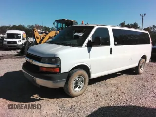 2015 Chevrolet Express Passenger LT z VIN 1GAZG1FG8F1107967, wystawiony jako Copart lot #80240024 z przebiegiem 72 393 mil mil oraz Czysty tytuł • Clean title. Historia ofert i sprzedaży dostępna na DreamBid. Obrazek 1.