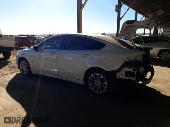 2019 Ford Fusion Hybrid SE with VIN 3FA6P0LU3KR119755, listed as a Copart auction lot 40221613 with 40,799 mi miles. Bid and sale history available at carsss.com. Image 2.
