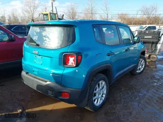 2019 Jeep Renegade Sport with VIN ZACNJBAB7KPK34175, listed as a IAAI auction lot 41632630 with 111,185 mi miles. Bid and sale history available at carsss.com. Image 4.