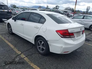 2015 Honda Civic SE z VIN 19XFB2F73FE266066, wystawiony jako IAAI lot #41798331 z przebiegiem 555 929 mil mil oraz . Historia ofert i sprzedaży dostępna na DreamBid. Obrazek 3.