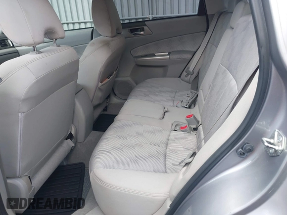 2010 Subaru Forester X Premium z VIN JF2SH6CC8AH750535, wystawiony jako IAAI lot #42799866 z przebiegiem 130 431 mil mil oraz . Historia ofert i sprzedaży dostępna na DreamBid. Obrazek 8.