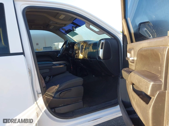 2017 Chevrolet Silverado 1500 LT with VIN 1GCVKREC7HZ216507, listed as a IAAI auction lot 41828407 with 138,294 mi miles. Bid and sale history available at carsss.com. Image 5.