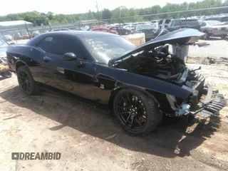 2022 Dodge Challenger R/T Scat Pack z VIN 2C3CDZFJ1NH113100, wystawiony jako IAAI lot #42092063 z przebiegiem 34 968 mil mil oraz . Historia ofert i sprzedaży dostępna na DreamBid. Obrazek 1.