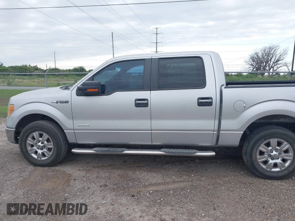2011 Ford F-150 XLT with VIN 1FTFW1ET4BFB81296, listed as a IAAI auction lot 41935528 with 386,703 mi miles. Bid and sale history available at carsss.com. Image 14.