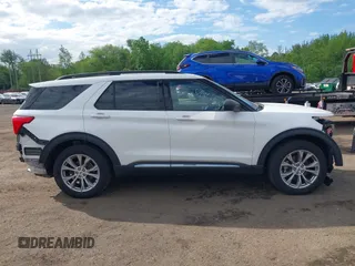 2022 Ford Explorer XLT с VIN 1FMSK8DH8NGA78179, выставлен на аукционе IAAI как лот 42208772 с пробегом 74 674 миль миль и . История ставок и продаж доступна на DreamBid. Изображение 13.