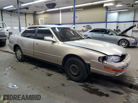 1994 Toyota Camry LE with VIN JT2SK12E3R0206520, listed as a Copart auction lot 44657735 with 203,595 mi miles and Clean Title. Bid and sale history available at carsss.com. Image 4.
