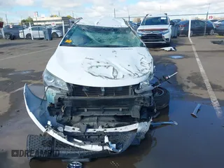2015 Toyota Camry XLE z VIN 4T1BF1FK7FU110031, wystawiony jako IAAI lot #41906811 z przebiegiem Nie podano mil oraz . Historia ofert i sprzedaży dostępna na DreamBid. Obrazek 13.