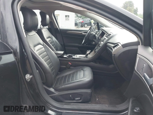 2015 Ford Fusion SE z VIN 3FA6P0H92FR111589, wystawiony jako IAAI lot #42610816 z przebiegiem 155 264 mil mil oraz . Historia ofert i sprzedaży dostępna na DreamBid. Obrazek 5.