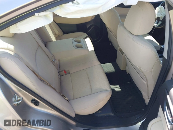2016 Subaru Legacy 2.5i Premium with VIN 4S3BNAF62G3041864, listed as a IAAI auction lot 41516582 with 121,061 mi miles. Bid and sale history available at carsss.com. Image 8.