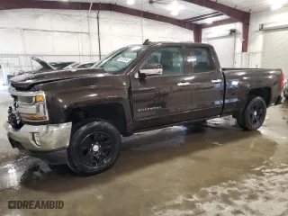 2018 Chevrolet Silverado 1500 LT with VIN 1GCVKREC8JZ158588, listed as a Copart auction lot 48253695 with 82,708 mi miles and Salvage Title. Bid and sale history available at carsss.com. Image 1.