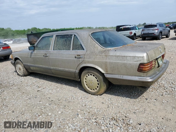 1986 Mercedes-Benz 420 Series 420SEL with VIN WDBCA35D6GA224335, listed as a Copart auction lot 53899235 with 194,582 mi miles and Clean Title. Bid and sale history available at carsss.com. Image 2.