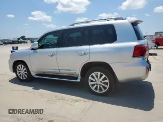 2010 Lexus LX 570 z VIN JTJHY7AX1A4035427, wystawiony jako Copart lot #61180645 z przebiegiem 330 834 mil mil oraz Czysty tytuł • Clean title. Historia ofert i sprzedaży dostępna na DreamBid. Obrazek 2.