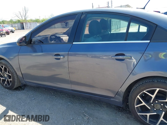 2014 Chevrolet Cruze LS with VIN 1G1PA5SH7E7139450, listed as a IAAI auction lot 42003875 with 172,449 mi miles and . Bid and sale history available at DreamBid. Image 14.