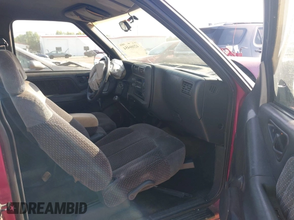 1995 GMC Sonoma z VIN 1GTCS19Z1S8510487, wystawiony jako IAAI lot #42166454 z przebiegiem 331 424 mil mil oraz . Historia ofert i sprzedaży dostępna na DreamBid. Obrazek 5.