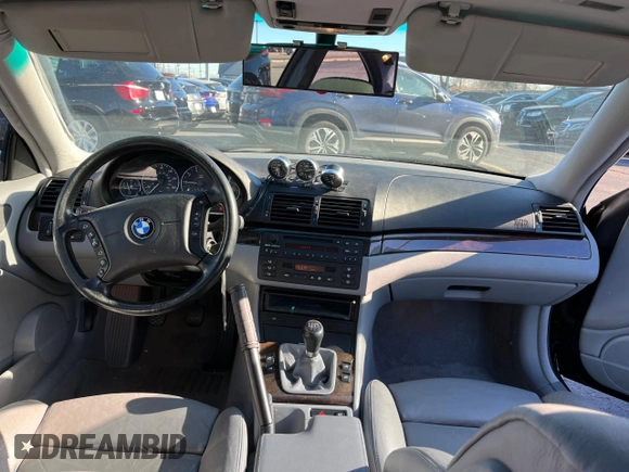 2001 BMW 3 Series 330Ci with VIN WBABN53461JU21722, listed as a Copart auction lot 87875375 with 114,676 mi miles and Clean Title. Bid and sale history available at carsss.com. Image 9.