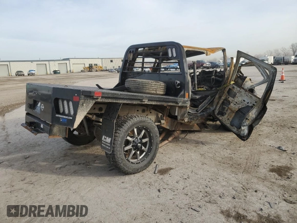 2002 Chevrolet Silverado 1500HD LT z VIN 1GCGK13U02F246396, wystawiony jako Copart lot #85023234 z przebiegiem Nie podano mil oraz Szkoda całkowita • Salvage title. Historia ofert i sprzedaży dostępna na DreamBid. Obrazek 3.