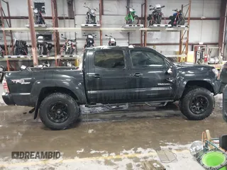 2009 Toyota Tacoma with VIN 3TMLU42N79M027885, listed as a IAAI auction lot 41146330 with 261,832 mi miles and . Bid and sale history available at DreamBid. Image 13.
