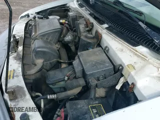 2004 Chevrolet Astro Cargo z VIN 1GCDL19X54B121146, wystawiony jako IAAI lot #41776059 z przebiegiem 172 409 mil mil oraz . Historia ofert i sprzedaży dostępna na DreamBid. Obrazek 20.