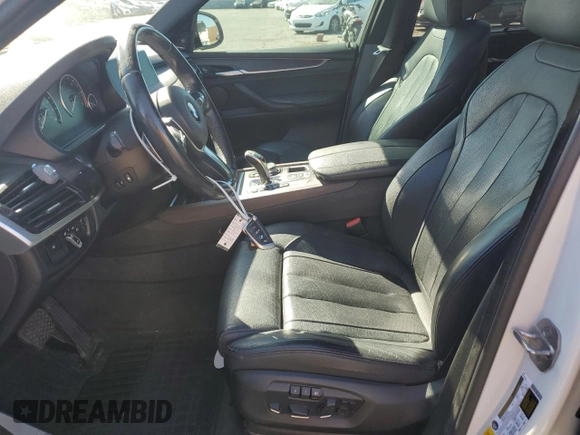 2015 BMW X5 xDrive35d with VIN 5UXKS4C56F0N09230, listed as a Copart auction lot 50418255 with 176,921 mi miles and Clean Title. Bid and sale history available at carsss.com. Image 7.