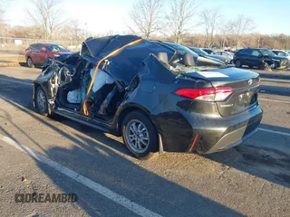 2022 Toyota Corolla Hybrid LE with VIN JTDEAMDE4NJ059585, listed as a IAAI auction lot 41222524 with 1 mi miles. Bid and sale history available at carsss.com. Image 3.