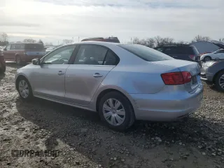 2013 Volkswagen Jetta SE z VIN 3VWDX7AJ8DM428539, wystawiony jako Copart lot #49662365 z przebiegiem 122 768 mil mil oraz Szkoda całkowita • Salvage title. Historia ofert i sprzedaży dostępna na DreamBid. Obrazek 2.