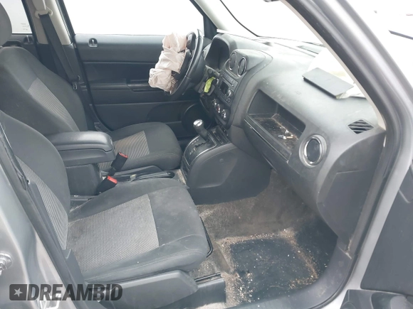 2016 Jeep Patriot High Altitude with VIN 1C4NJPFAXGD810878, listed as a IAAI auction lot 41225029 with 135,681 mi miles and . Bid and sale history available at DreamBid. Image 5.