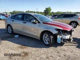 2018 Ford Fusion SE с VIN 3FA6P0LU4JR190543, выставлен на аукционе Copart как лот 56730095 с пробегом 15 166 миль миль и Списание • Salvage title. История ставок и продаж доступна на DreamBid. Изображение 4.