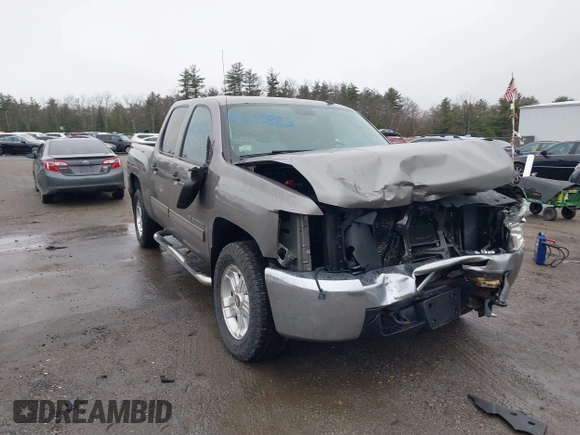 2013 Chevrolet Silverado 1500 LT with VIN 3GCPKSE75DG275651, listed as a IAAI auction lot 41805883 with 142,729 mi miles. Bid and sale history available at carsss.com. Image 6.