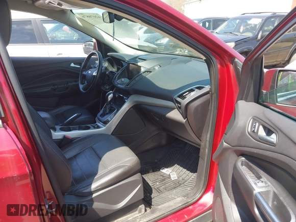 2013 Ford Escape SEL with VIN 1FMCU9H92DUD25669, listed as a IAAI auction lot 42070876 with 133,613 mi miles. Bid and sale history available at carsss.com. Image 5.