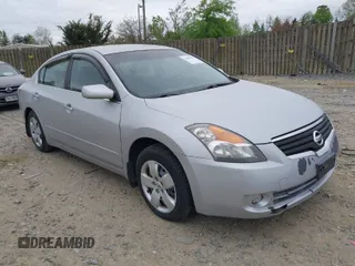 2008 Nissan Altima 2.5 S with VIN 1N4AL21E78C132934, listed as a IAAI auction lot 42085041 with 151,660 mi miles. Bid and sale history available at carsss.com. Image 1.