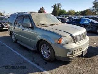 2005 Lincoln Navigator Luxury with VIN 5LMFU27595LJ08627, listed as a Copart auction lot 82128044 with 104,521 mi miles and Clean Title. Bid and sale history available at carsss.com. Image 4.