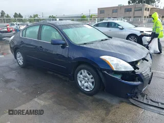 2012 Nissan Altima S z VIN 1N4AL2AP9CC193955, wystawiony jako IAAI lot #42240168 z przebiegiem 73 916 mil mil oraz . Historia ofert i sprzedaży dostępna na DreamBid. Obrazek 1.