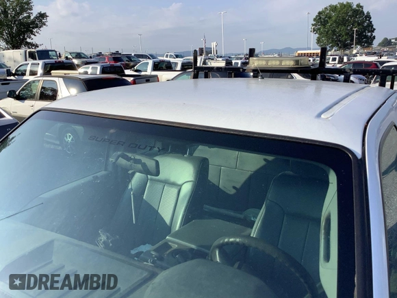 2015 Ford F-250 XLT with VIN 1FT7X2B68FEB62395, listed as a IAAI auction lot 42726836 with 113,535 mi miles and . Bid and sale history available at DreamBid. Image 3.
