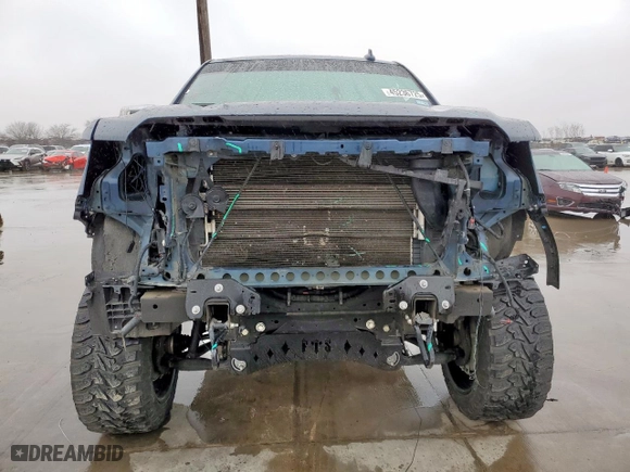 2019 GMC Sierra 1500 SLT with VIN 3GTU9DED1KG196023, listed as a Copart auction lot 45236725 with 120,789 mi miles and Salvage Title. Bid and sale history available at carsss.com. Image 5.
