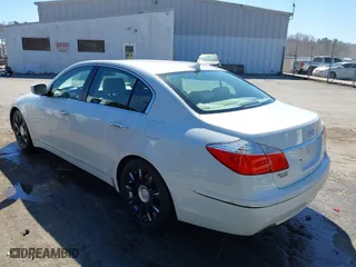 2010 Hyundai Genesis with VIN KMHGC4DE1AU076190, listed as a IAAI auction lot 41707773 with 123,426 mi miles. Bid and sale history available at carsss.com. Image 3.