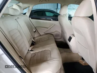 2015 Volkswagen Passat SEL Premium with VIN 1VWCV7A38FC073671, listed as a Copart auction lot 66022775 with 64,452 mi miles and Salvage title. Bid and sale history available at DreamBid. Image 10.