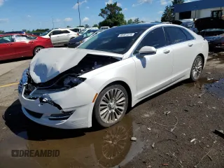 2014 Lincoln MKZ with VIN 3LN6L2JK2ER833430, listed as a Copart auction lot 56481574 with 170,218 mi miles and Clean Title. Bid and sale history available at carsss.com. Image 1.