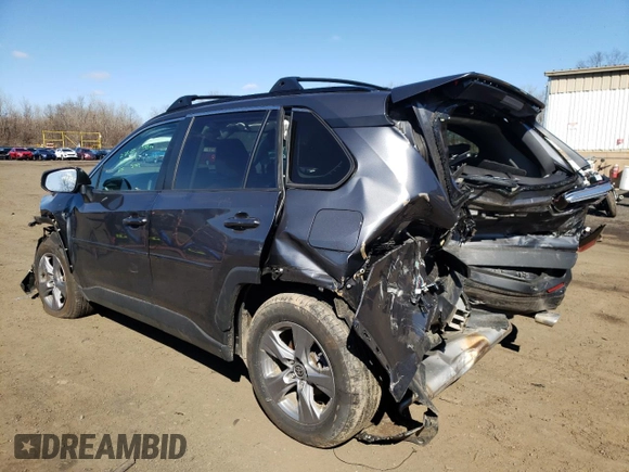 2022 Toyota RAV4 XLE with VIN 2T3P1RFV3NW297819, listed as a Copart auction lot 50376885 with 31,645 mi miles and Salvage Title. Bid and sale history available at carsss.com. Image 2.
