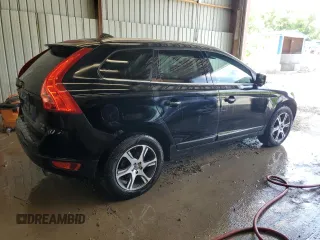 2011 Volvo XC60 3.0T with VIN YV4902DZ0B2193752, listed as a Copart auction lot 62071495 with 131,940 mi miles and Salvage title. Bid and sale history available at DreamBid. Image 3.
