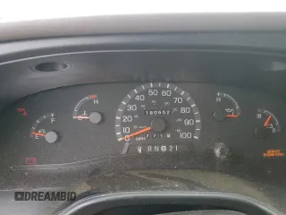 2000 Ford Econoline Passenger XL с VIN 1FMRE11WXYHA95807, выставлен на аукционе Copart как лот 53096555 с пробегом 180 652 миль миль и Списание • Salvage title. История ставок и продаж доступна на DreamBid. Изображение 9.